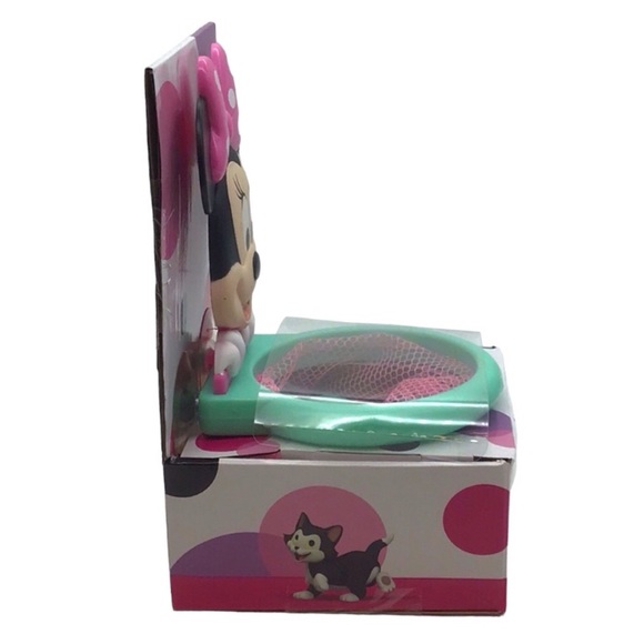 Disney “Minnie Mouse” Bath Basketball Hoop - Picture 3 of 10